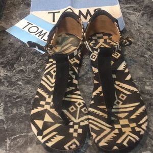 Ladies Toms playa sandals Sz 6